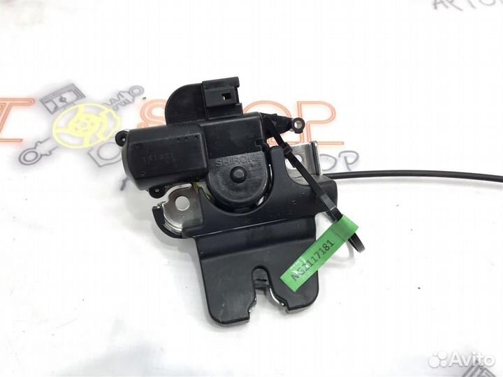 Замок багажника Nissan Fuga (Y50) 2004 - 2007