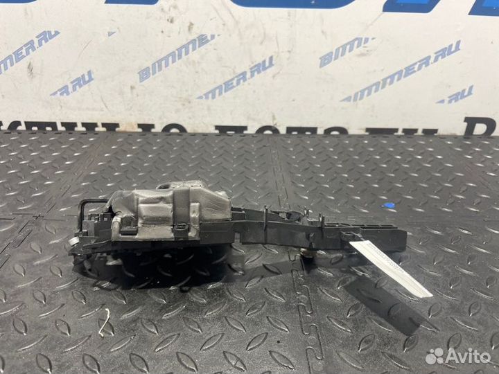 Держатель наружной ручки двери задний левый Bmw