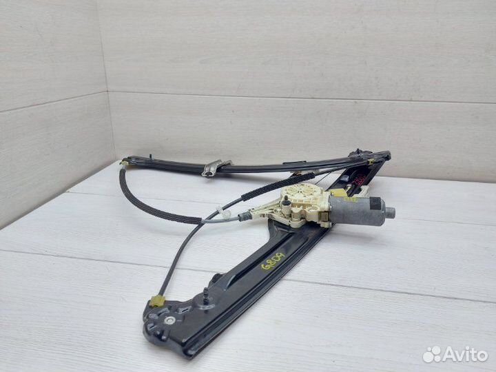 Стеклоподъемный механизм передний правый Bmw X5