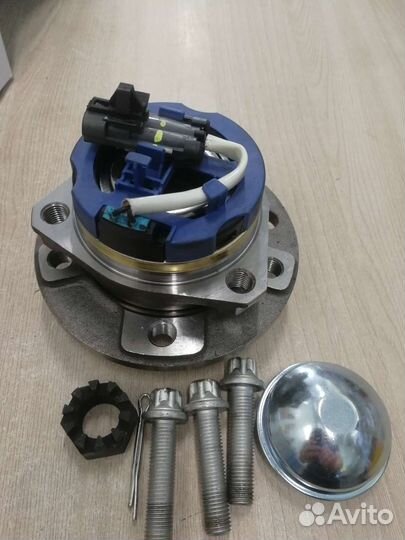 Ступица передняя в сборе Opel Astra G