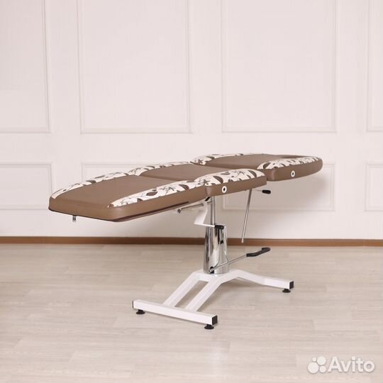 Косметологическое кресло 