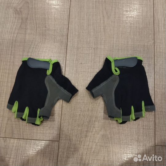Шайба, вело-перчатки