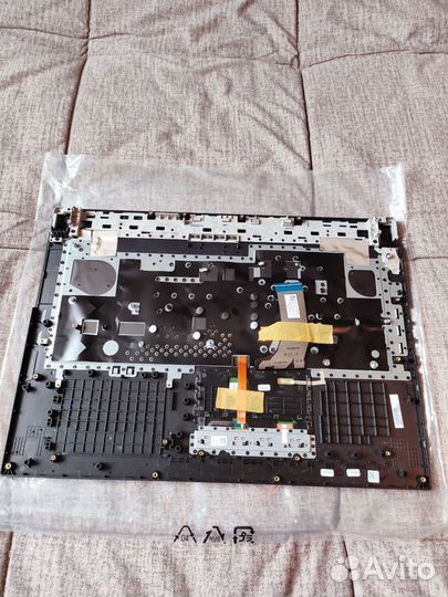 Asus G731 Клавиатура (Топкейс в сборе)