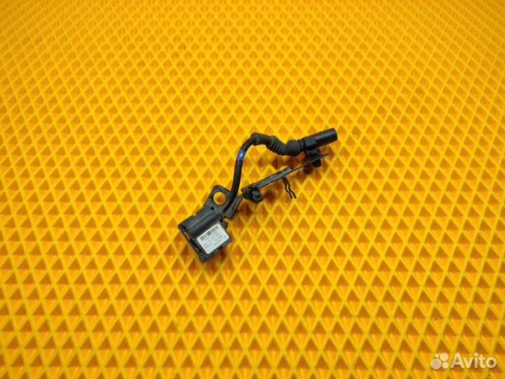 Датчик ускорения передний левый Audi A8 D3 4.2