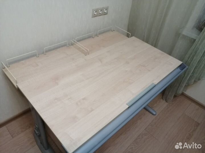 Парта-трансформер