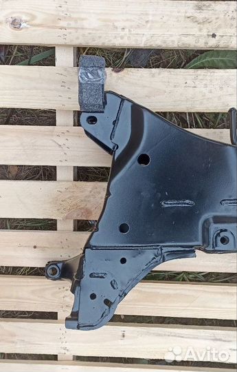 Балка подмоторная Mitsubishi Lancer 9