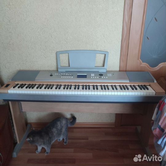Цифровое пианино yamaha