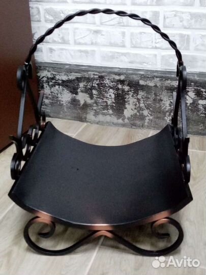 Дровница для камина