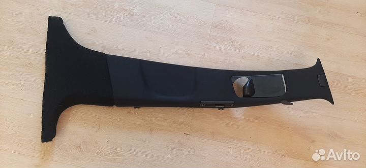 Обшивка центральной стойки Mercedes S-Class W221