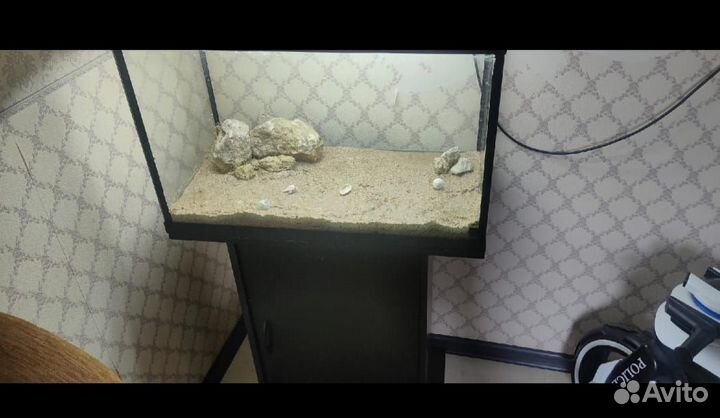 Аквариум с тумбой