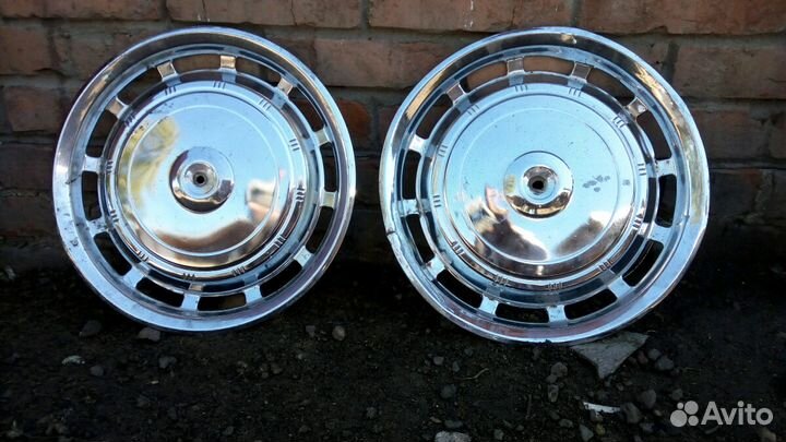 Колпаки на Волга2410