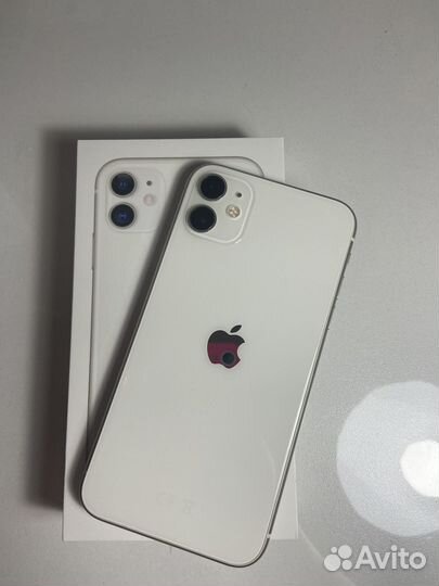 Телефон iPhone 11