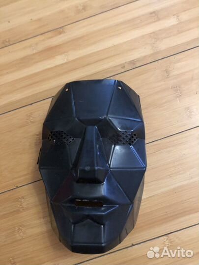 Маска из игры в Кальмары