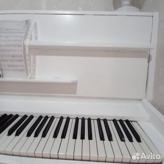 Антикварное пианино riga