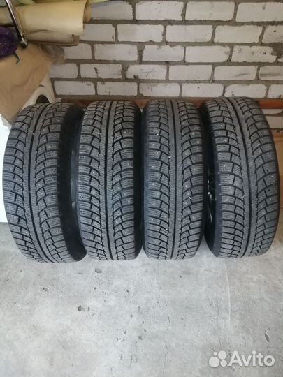 Gislaved Nord Frost 5 235/65 R17 108T