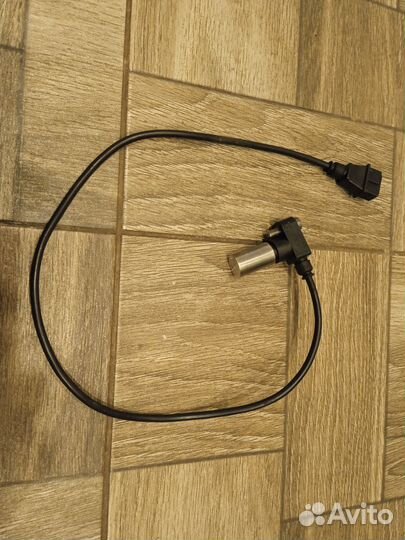 Датчик положения коленвала Audi 100,200 C3, A4, A6