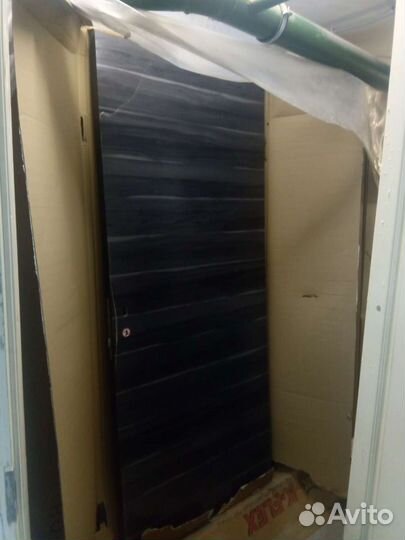 Дверь huga Gloss quer silbe