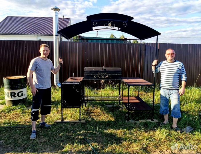 Мангал с крышей