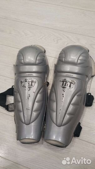 Хоккейные наколенники взрослые