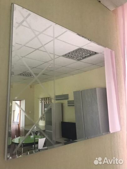 Зеркало новое