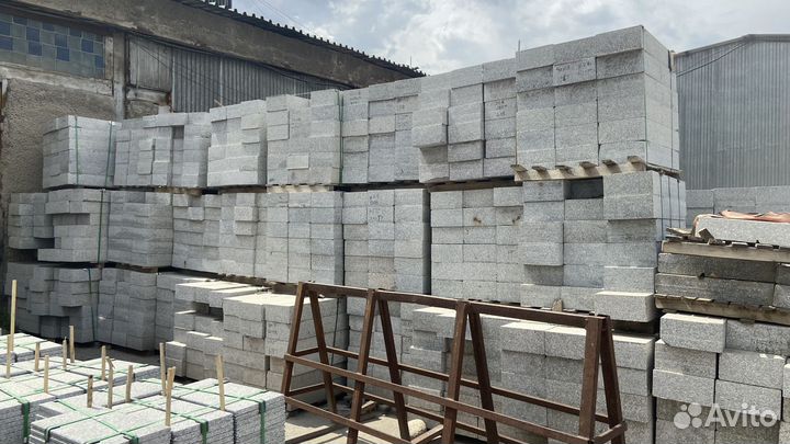 Гранитная брусчатка серая Сильверстоун