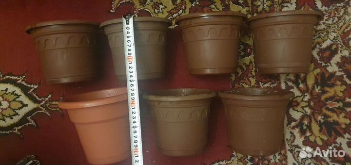 Горшки пластмассовые, 7шт