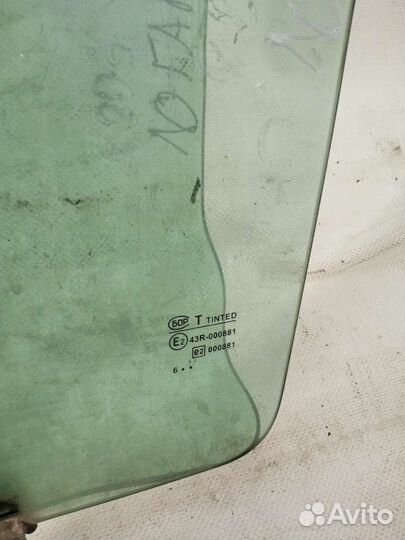 Стекло боковое переднее левое газ 3110