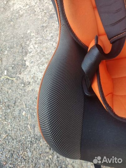 Автомобильное детское кресло от 0 до 18 кг