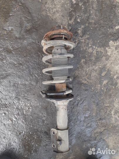 Передние стойки Hyundai Accent