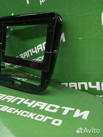 Рамка магнитолы Mitsubishi Outlander 2020