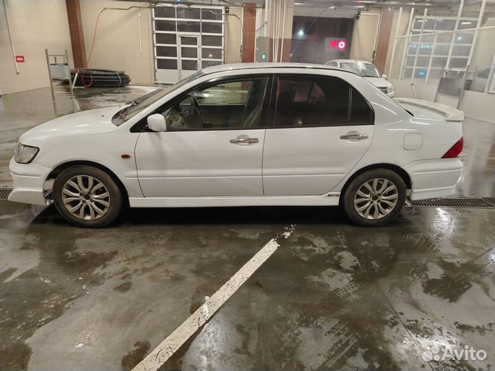 Mitsubishi Lancer Cedia 1.5 CVT, 2001, 200 000 км