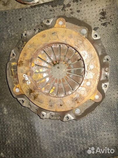 Корзина сцепления Volkswagen Passat B3