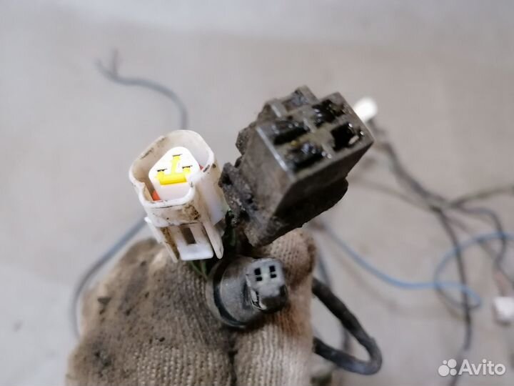 Проводка двери перед.правой Opel Monterey A