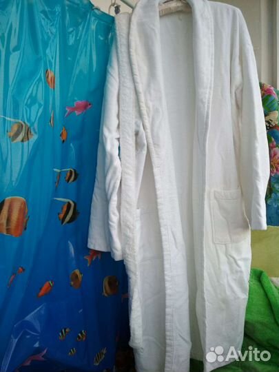 Халат махровый 54р,шапки банные