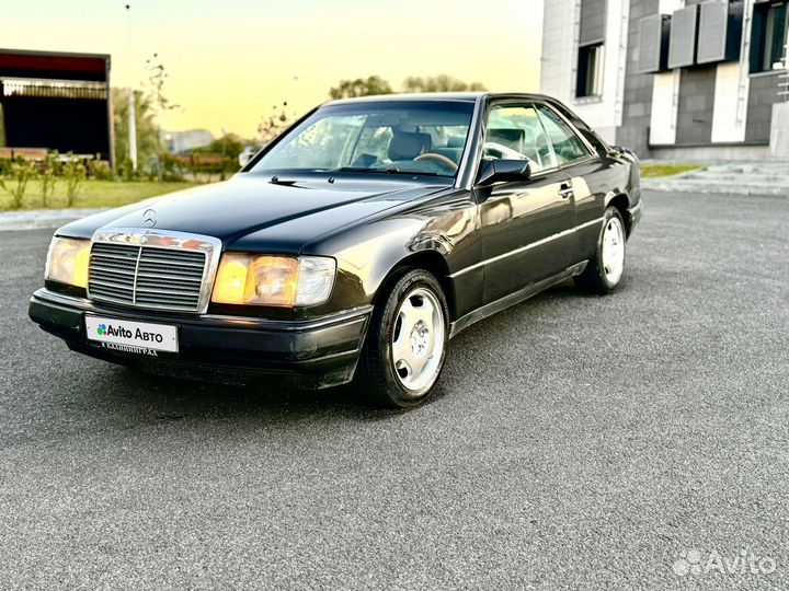 Mercedes-Benz W124 2.3 AT, 1991, 300 000 км