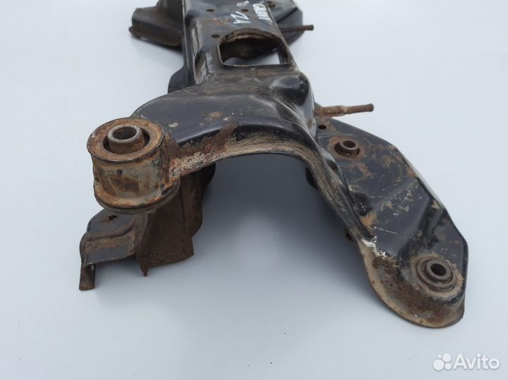 Подрамник Mitsubishi Galant 8