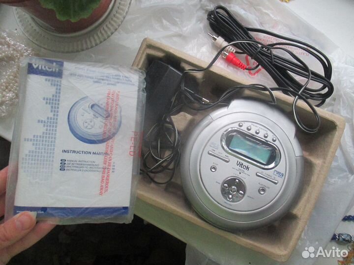 CD / MP3 -player плеер Vitek VT-3774 SR + зарядное