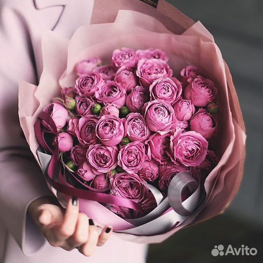 Пионовидные розы Мисти Баблс