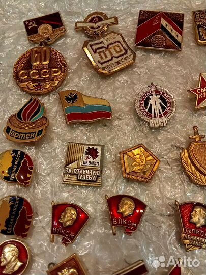 Значки Ленин, ВЛКСМ