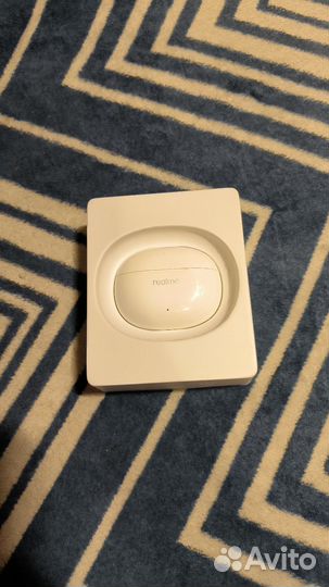 Продаю наушники realme buds t100