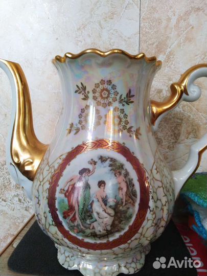 Чайный сервиз мадонна гдр 6 персон+ваза