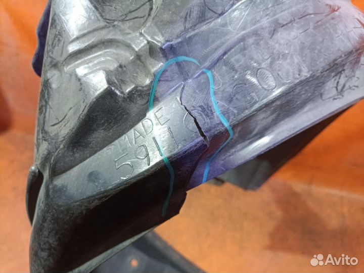 Подкрылок Subaru Legacy wagon BP5 передний правый