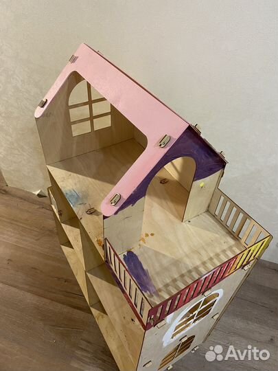 Домик кукольный
