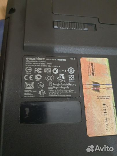Ноутбук Emachines e525