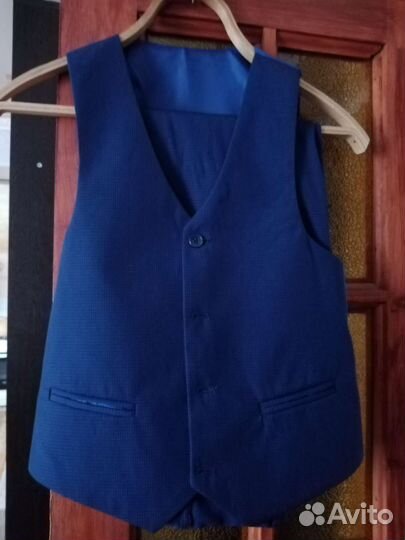 Школьный костюм