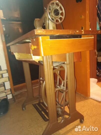 Швейная машинка ножная подольск