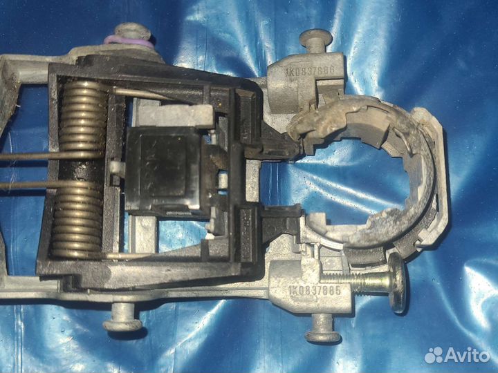 Ручка двери Skoda Volkswagen правая