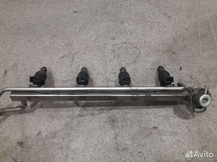 Рейка топливная (рампа) от Skoda Octavia (A4 1U)