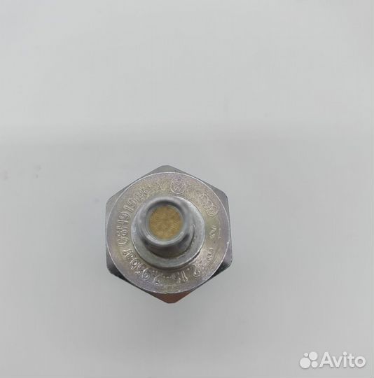 Датчик давления масла 04E919081A VAG