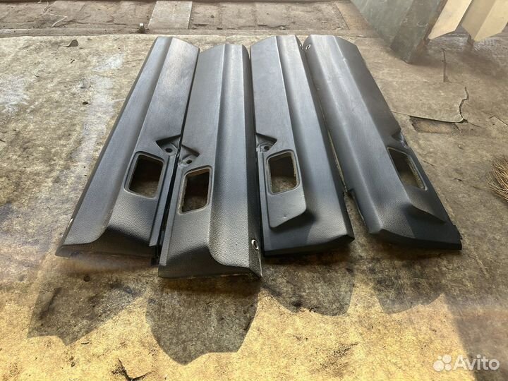 Волга 3102 Батоны накладки обшивок